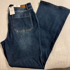 NWT Women’s JUDY BLUE High Waist Flare Fit Jeans, size 16W